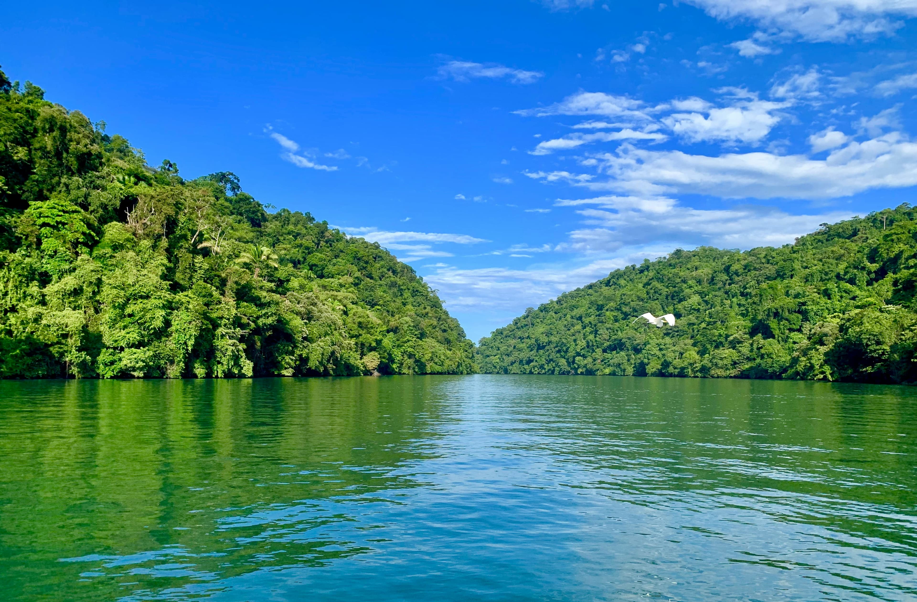 Antigua to Río Dulce Shuttle: Is There a Direct Route? (2026 Guide)